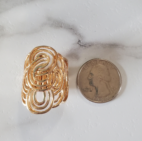 Gold Tone Stretch Ring 💥3 for $24💥 - Picture 3 of 16